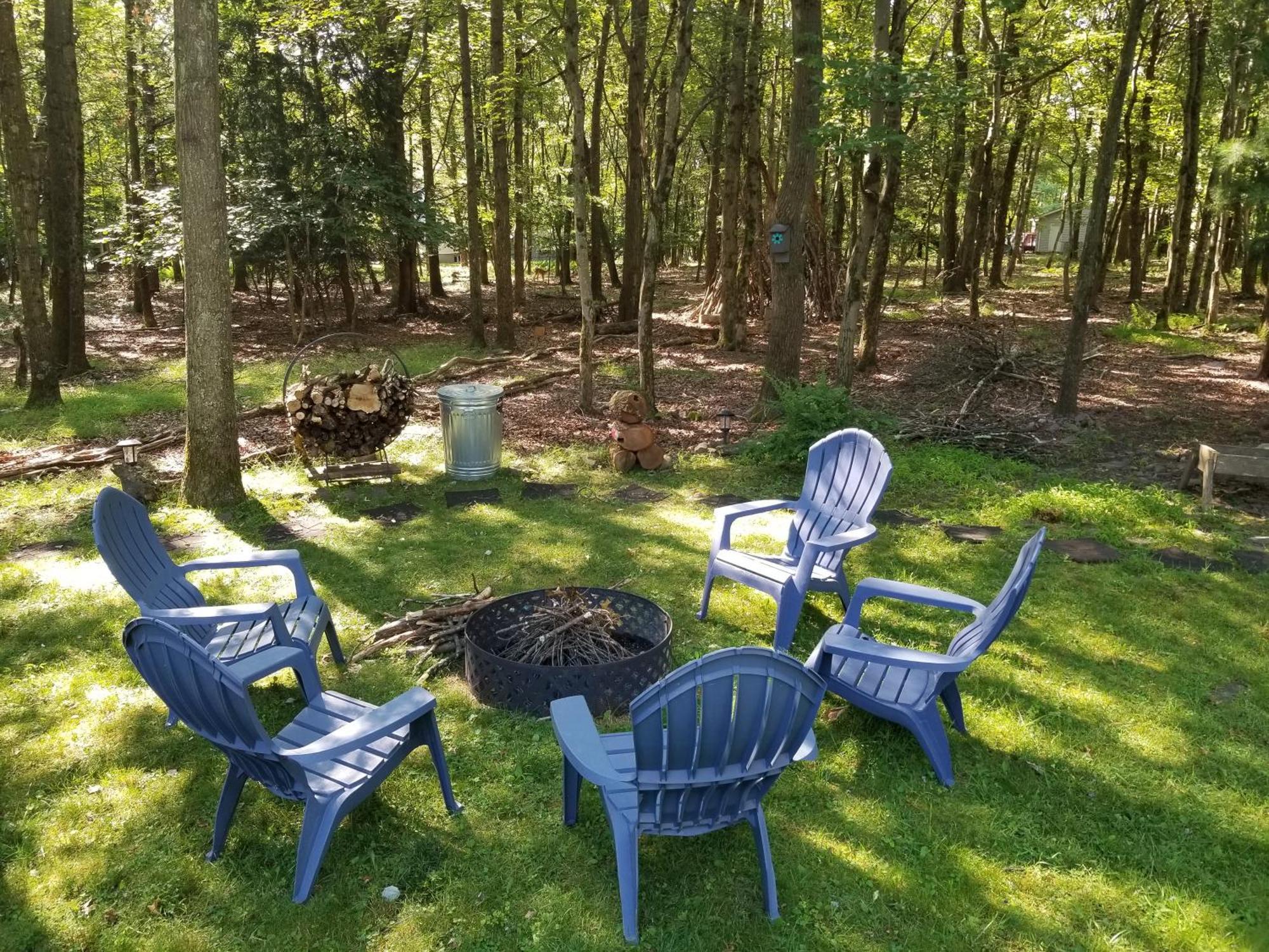 Serenity And Fun All In One In This Cozy Pocono Cabin Jim Thorpe Exterior foto